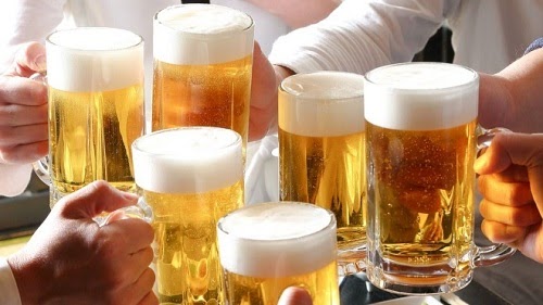 cách uống bia không say