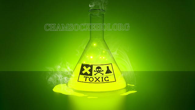 Toxic trong tiếng Anh nghĩa là độc hại, chất độc