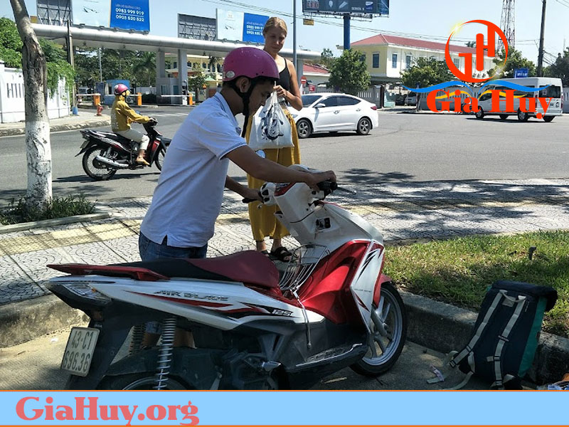 Cửa hàng cho thuê xe máy giao tận nơi Sân Bay Đà Nẵng