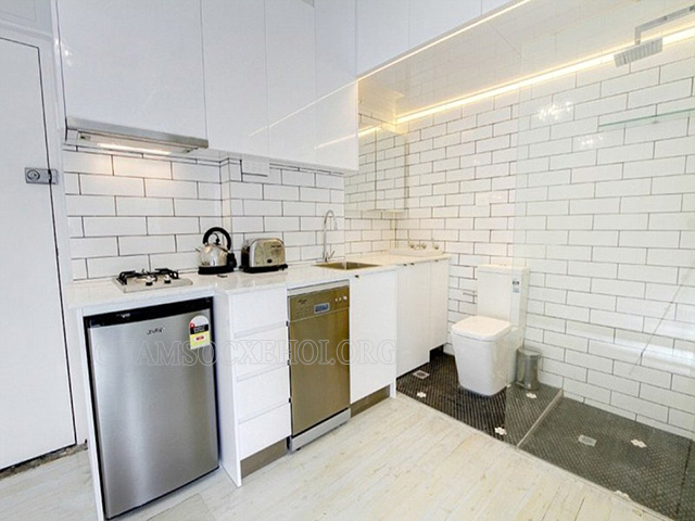 Không bố trí bếp và phòng vệ sinh có nền cao hơn phòng khách