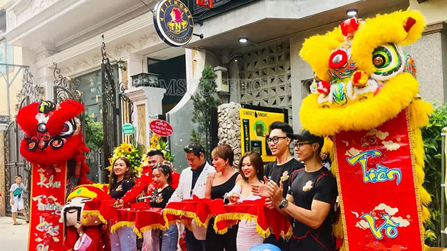 Lời chúc mừng “Khai trương hồng phát” có ý nghĩa ra sao?