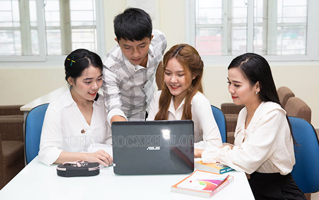 Quyền và trách nhiệm của nghiên cứu sinh trong quá trình đào tạo